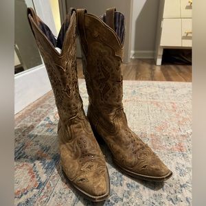 MID CALF COWBOY BOOTS